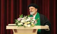 خداوند به علم و ایمان درجه می‌دهد